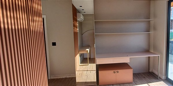 Escrivaninha escritório com painel bancada home office em mdf