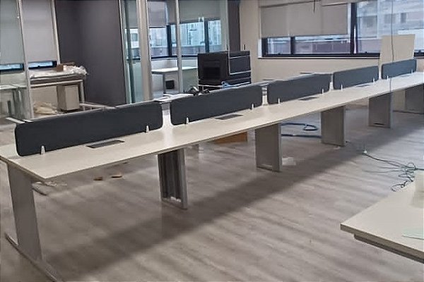 Móveis Planejados para Escritórios – Estações de Trabalho Sob Medida