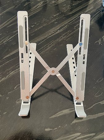 Suporte para notebook em Aço Retratil