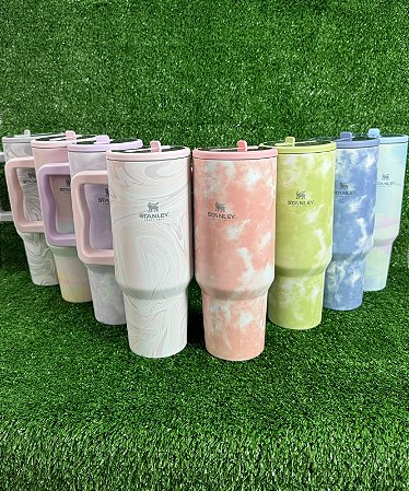 Garrafa Térmica Camuflada Com Tampa E Ganudo 1200ml