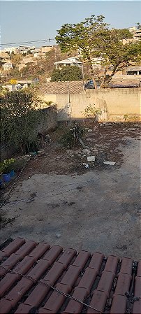 Lote 360m² com 2 casas