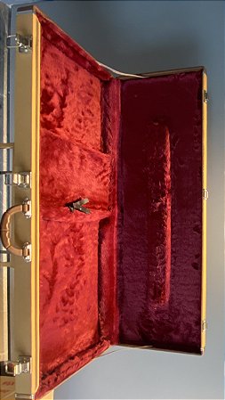 ESTOJO RÍGIDO (CASE) GUITARRA ELÉTRICA - RETANGULAR CARAMELO