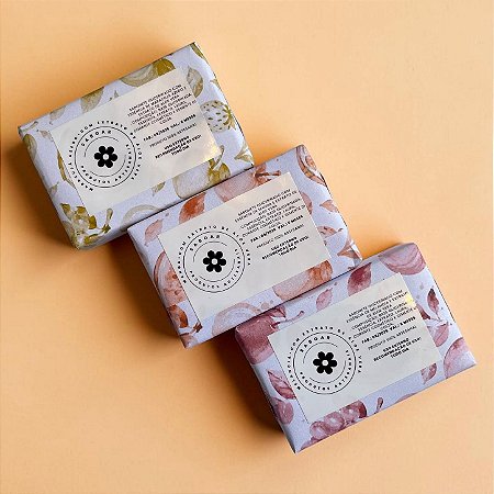 Kit com 3 sabonetes - Maracujá Azedo, Manga e Melancia
