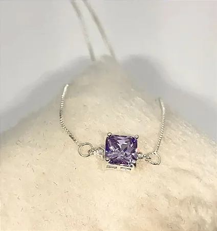 Colar pedra quadrada lilás + pedrinha cristal banhado a prata