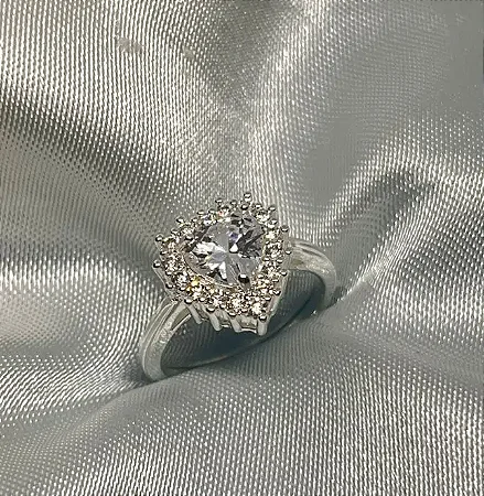 Anel coração mega cravejado 22/23