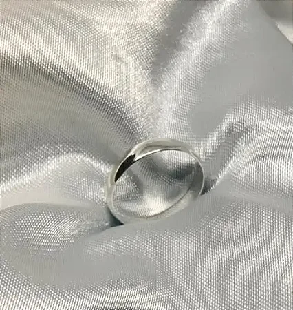 Aliança unissex lisa 4mm 24/25