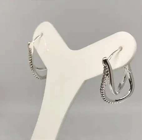 Argola fio duplo cravejado