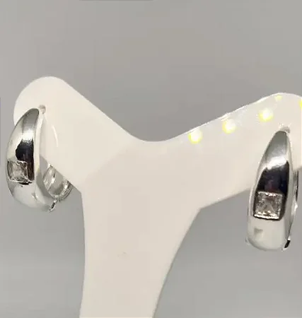 Argola lisa + detalhe cristal G