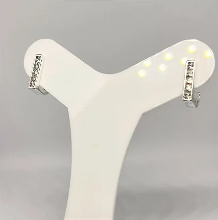 Argola minimalista cristal