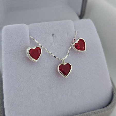 Conjunto Coração Zircônia Vermelho