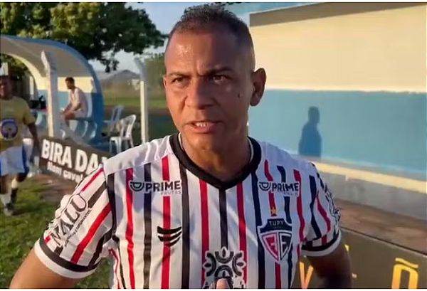 CAMISETA USADA NOS JOGOS PELOS ATLETAS SUPER BOLLA