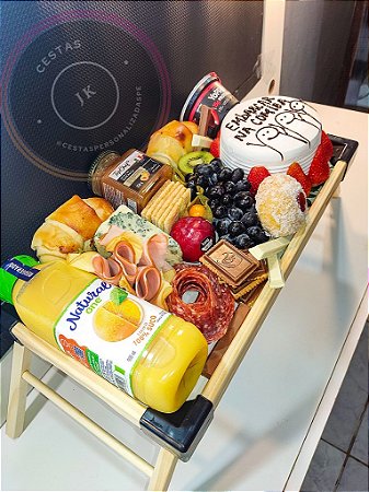 Cesta de Café da Manhã de Aniversário PLUS PREMIUM