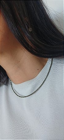 Colar de Pirita Facetado 2 mm - Beleza e Energia em Cada Detalhe