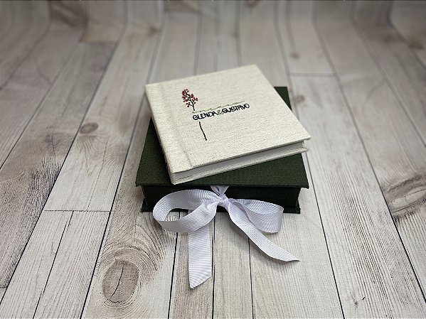Capa bordada + Caixa