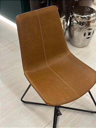 Cadeira Brenda Caramelo