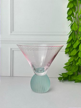 Taça Vidro Rosa Base Azul