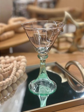 Taça de Vidro Rosa e Verde 150ml