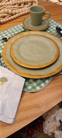 Prato Raso Verde c/ Filete Amassada