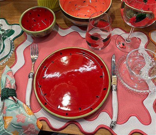 Prato Liso Pequeno Melancia