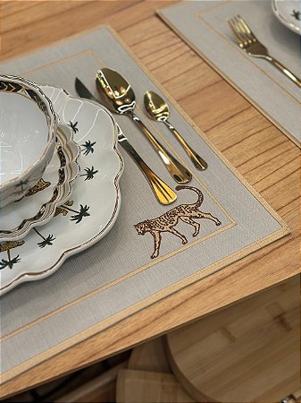 Americano Retangular Onça