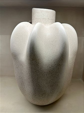Vaso decorativo em cerâmica