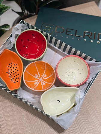 Kit Presente c/ 5 Bowls de Cerâmica Pintados a Mão.