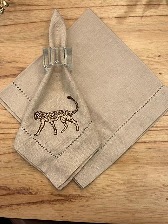 Guardanapo bordado onça 45x45