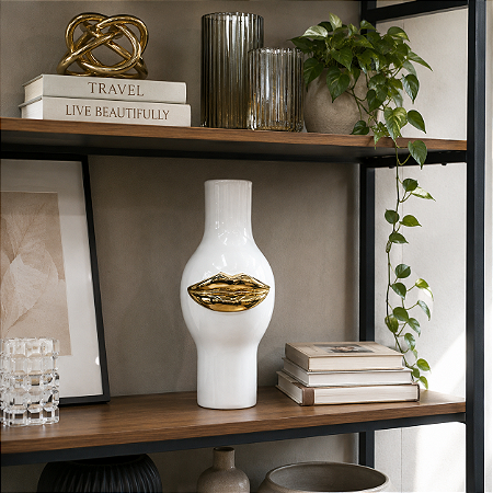 Vaso cerâmica branco e dourado