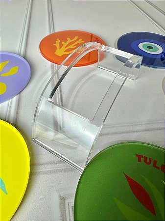 Suporte acrílico p/ 6 porta copos