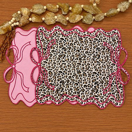Americano animais onça com laço rosa