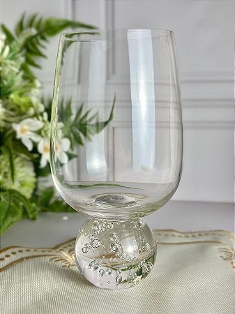 Taça esfera base transparente