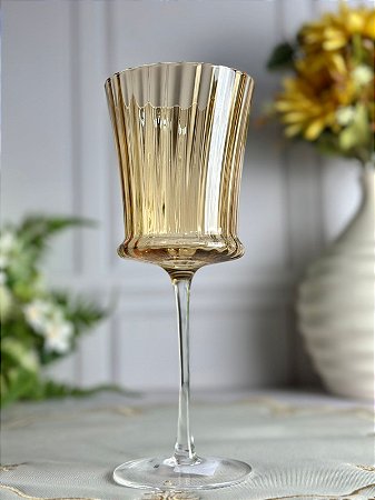 Taça vinho tinto âmbar
