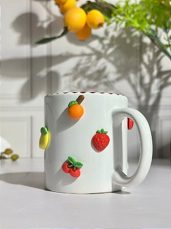 Caneca artesanal mini frutinhas