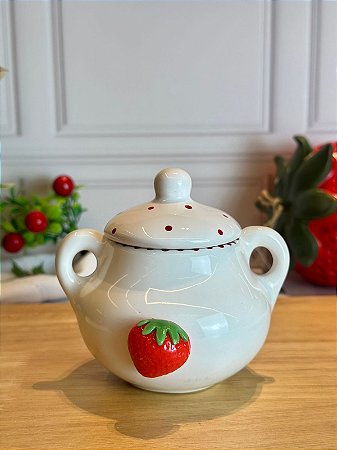 Açucareiro artesanal branco com morango