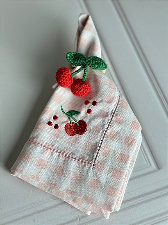 Guardanapo xadrez rosa bordado cereja