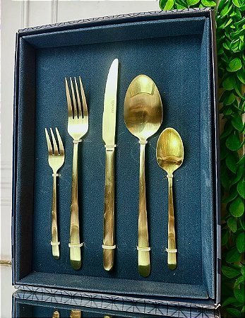 Faqueiro viena dourado caixa litografada- 30 peças