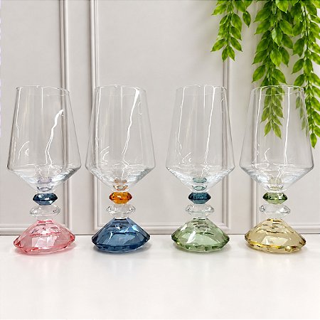 KIT 4 TAÇAS 3 DIAMANTES CRISTAL - CORES VARIADAS