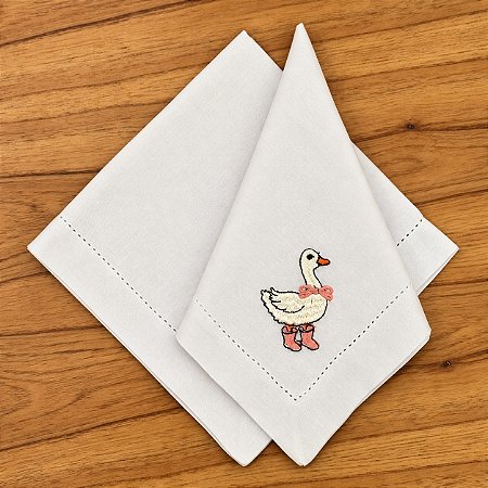 GUARDANAPO BRANCO BORDADO PATA