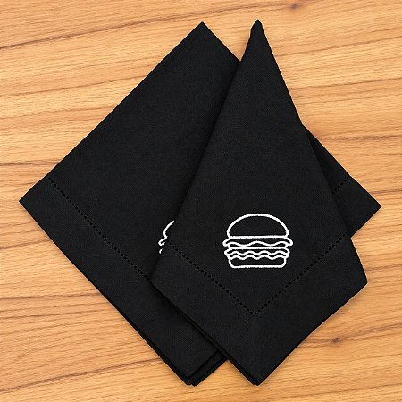 GUARDANAPO PRETO BORDADO HAMBURGUER 2