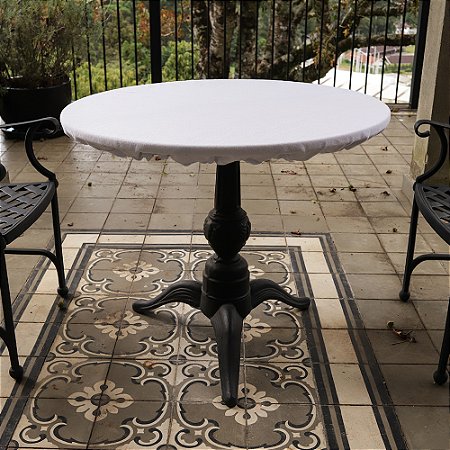 Capa de Mesa Redonda Moletom com Elástico - 110cm diâmetro