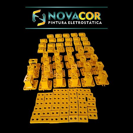 Pintura eletrostática em peças industriais de Aço carbono na cor  Amarelo Segurança