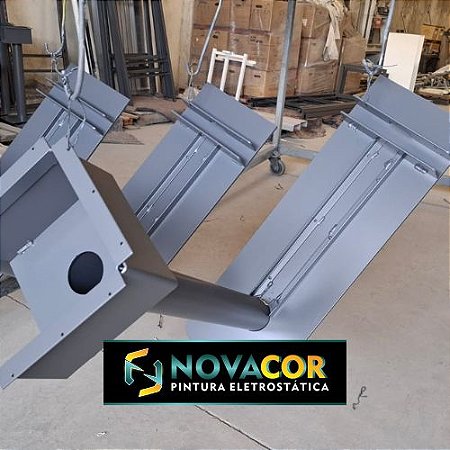 Pintura eletrostática em Aço carbono na cor cinza fosco