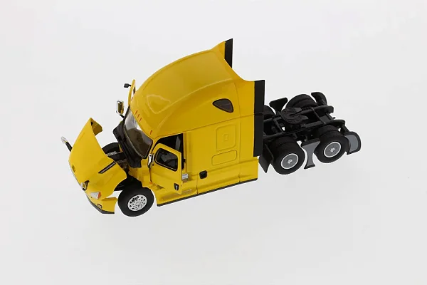 Miniatura Caminhão Freightliner New Cascadia 1/50 Amarelo