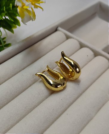 Brinco Tulipa Dourado