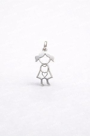 Pingente Menina com Coração Vazado em Prata 925