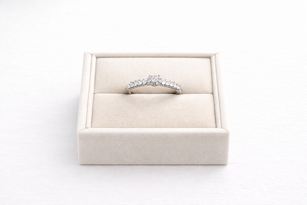 Anel Coração Cravejado - Prata e Ródio