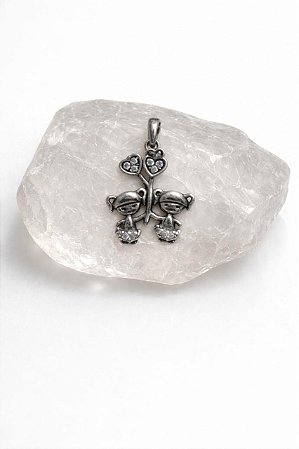 Pingente irmãos ródio e prata 925