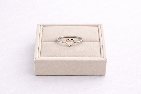 Anel Coração Vazado - Prata 925