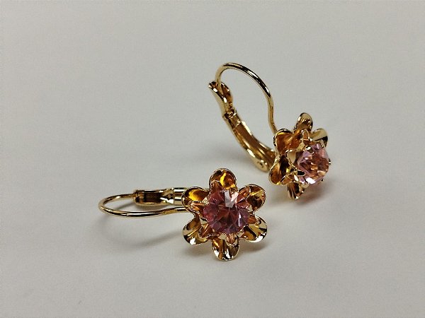 Brinco Floral com Pedra Rosê