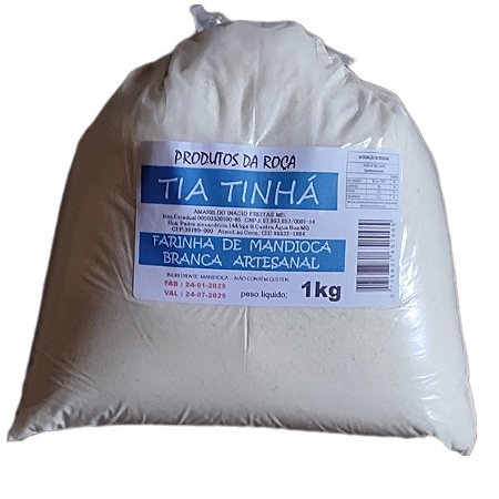 Farinha de mandioca, pacote de um kg, produto caseiro, produto da roça.